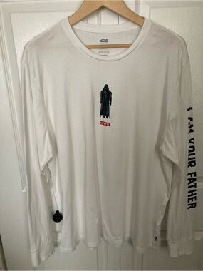 Levi's White Long-Sleeve Star Wars Graphic Tee with Black Print